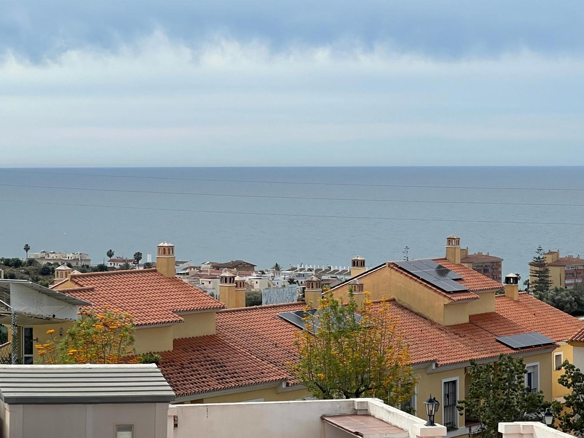 Atico Vistas Al Mar Golf ,Piscina Y Parking Albatros 2 Rincón de la Victoria Exterior foto